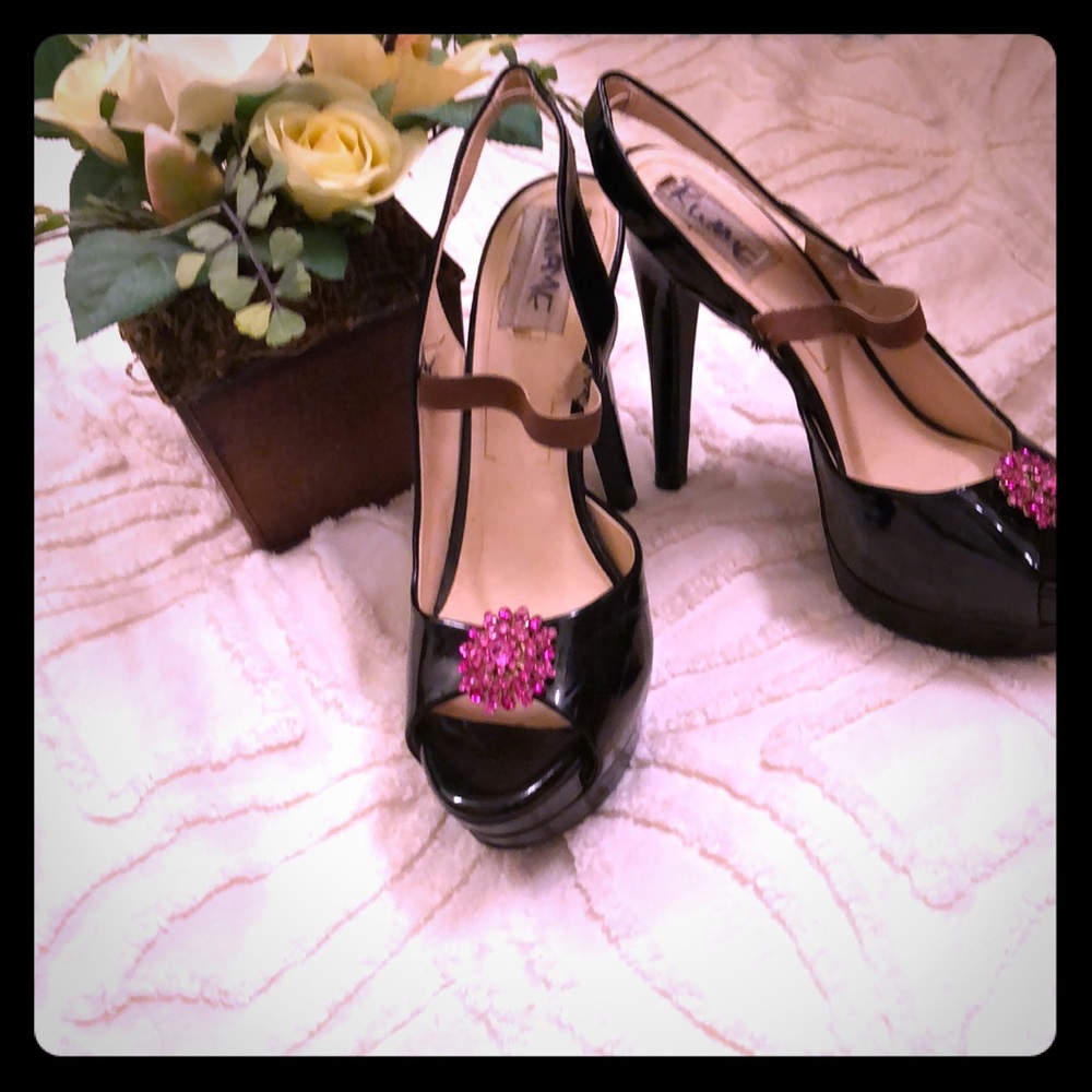 Jessica Simpson heel